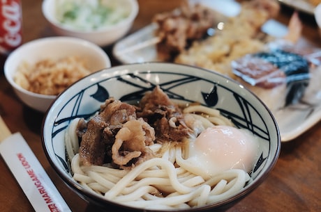 红烧牛肉面的做法(红烧牛肉面的做法)