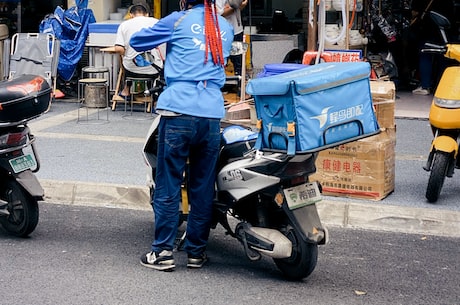 金山游侠下载 生成专用修改器